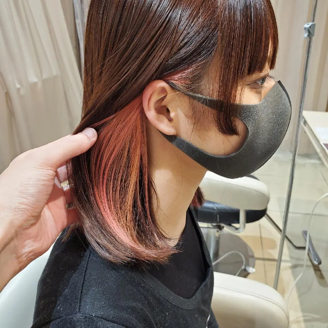 セミロング カット ヘアカラー 社内カット講師・店長 菅原賢一のヘアスタイル