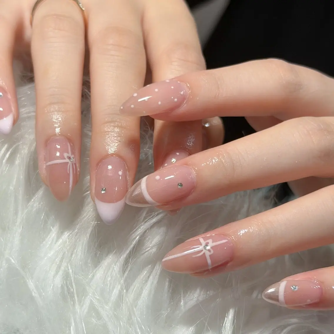 ネイル ハンドネイル フットネイル LAVISH nanamiのネイルデザイン