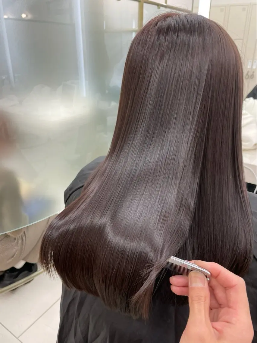 ロング 縮毛矯正 COA🎀オギユリ /透明感カラー🫧のヘアスタイル