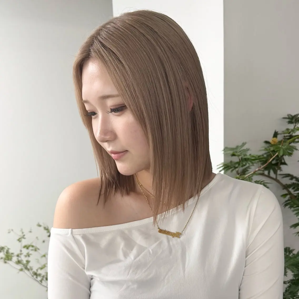 ミディアム カラー ベージュカラー ミルクティーベージュ 中明度カラー/ ベージュ/noaのヘアスタイル