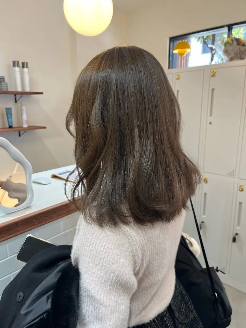 ミディアム ヘアカラー 透明感カラー♡ 岡部瑠里のヘアスタイル