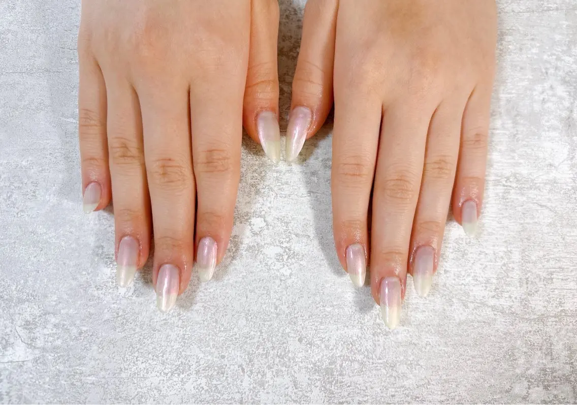 ネイル オーロラネイル ブルー フットネイル フレンチネイル ジェルネイル kiki nail たまプラーザのネイルデザイン