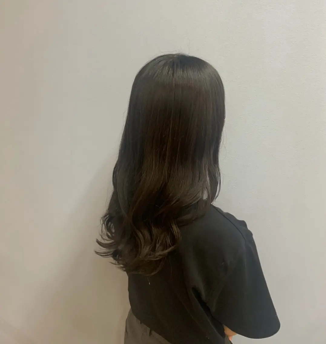 ロング カラー ヘアアレンジ ブルーカラー 山崎 美羽のヘアスタイル