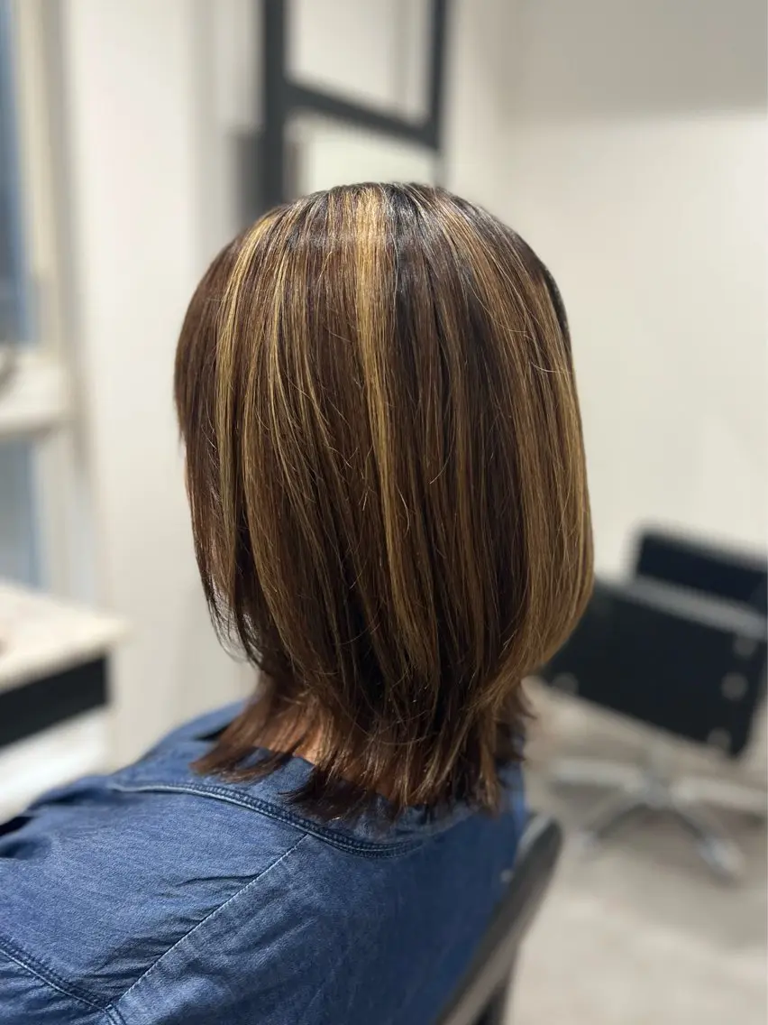 ミディアム ミディアムレイヤー くびれヘア レイヤーカット Dia ‎ アキヨシ ミユのヘアスタイル