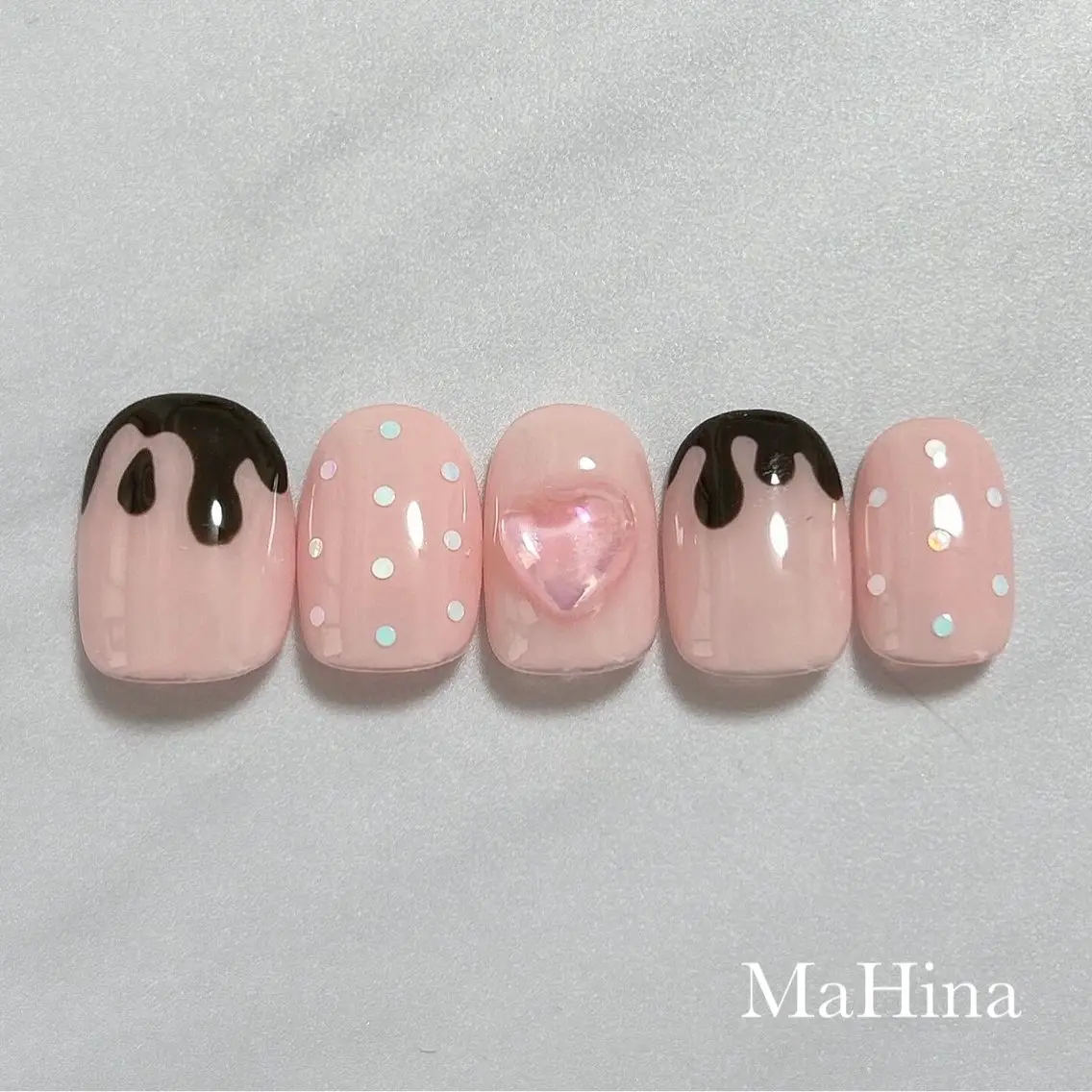 ネイル バレンタイン Le Vernis MaHina・まひなのネイルデザイン