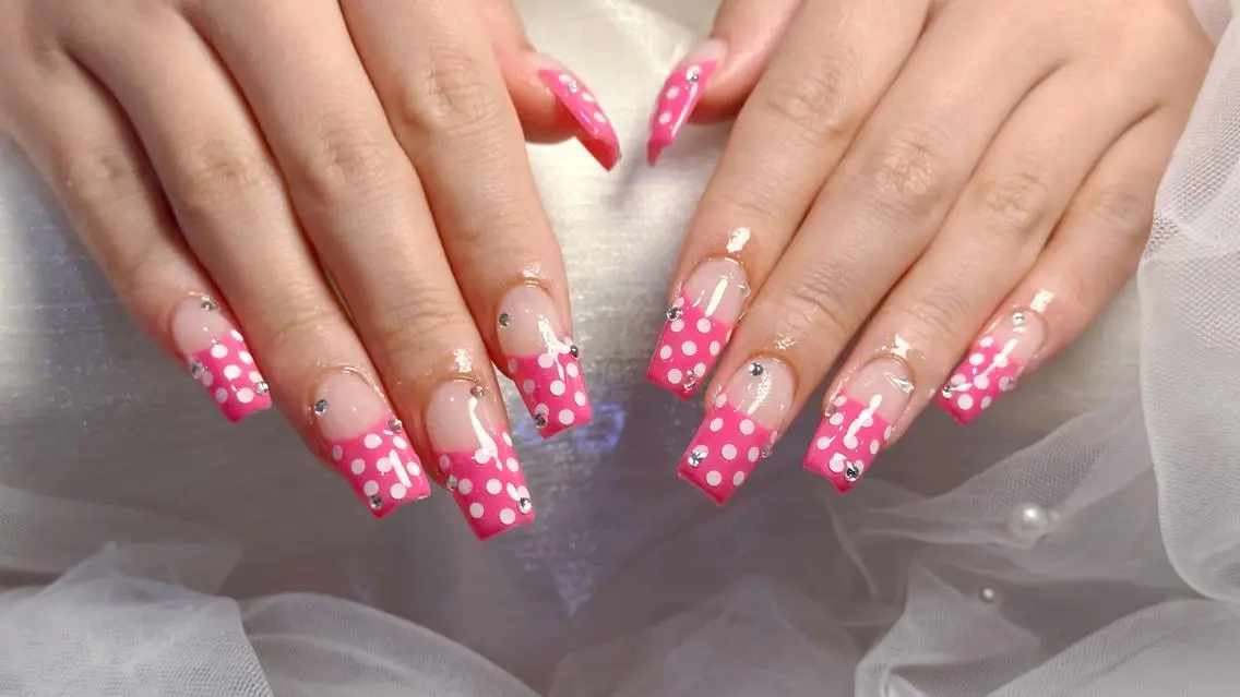 ネイル ハンドネイル 渋谷T&B ナサ ギ ロング無制限中✨のネイルデザイン