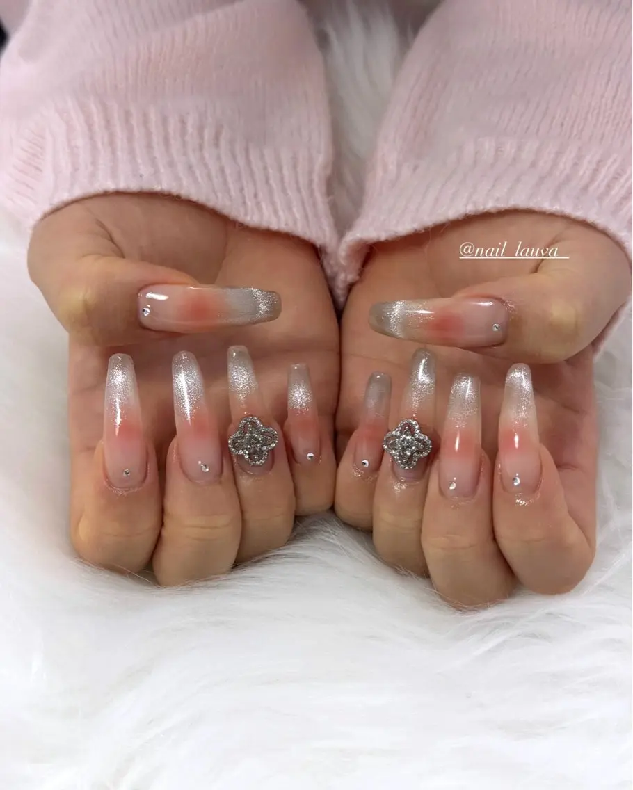 ネイル チークネイル ハンドネイル nailsalon lauva/京都伏見のネイルデザイン