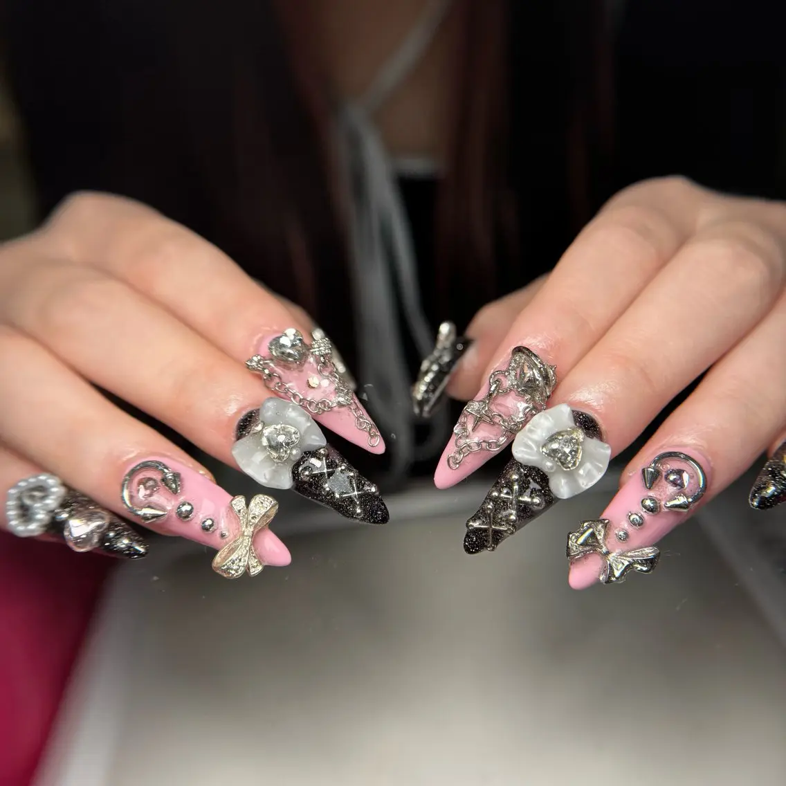 ネイル オーロラネイル 長さ出し フラッシュネイル フレンチネイル ジェルネイル Michi Nail Staffのネイルデザイン