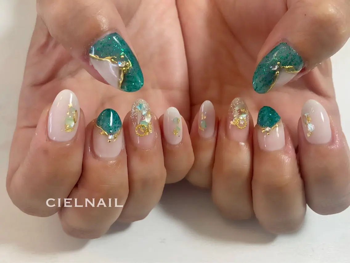 ミディアム cielnail 祇園のネイルデザイン