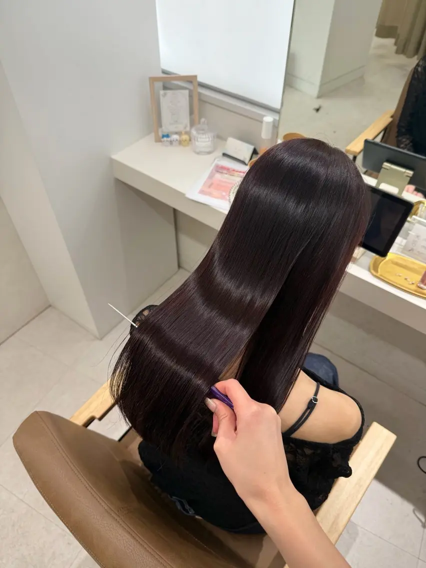 ロング SLASHスラッシュ 菅野あかねのヘアスタイル
