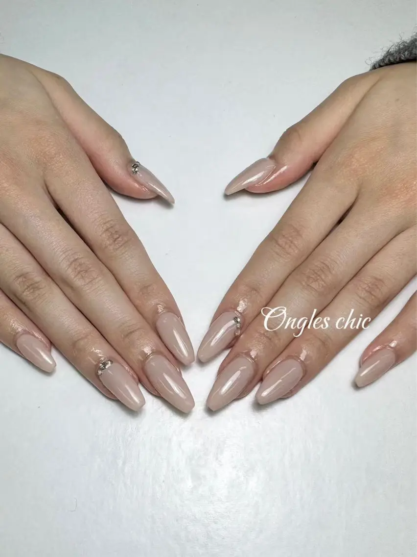 ネイル ハンドネイル ハンドケア ongles chicのネイルデザイン