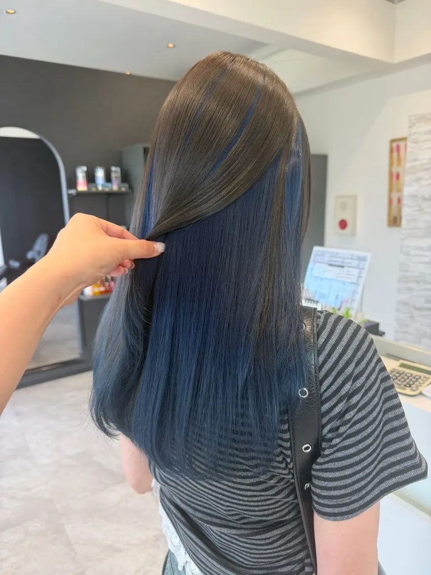 セミロング ヘアカラー maki💖艶髪/ レイヤー/髪質改善のヘアスタイル