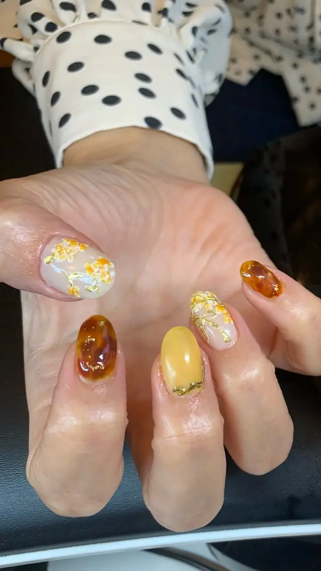 ネイル べっ甲ネイル ハンドネイル NAIL__ KOKOのネイルデザイン
