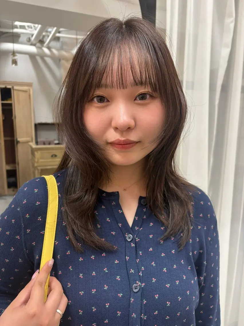 セミロング ハッシュカット レイヤーカット 柴田美育/ カットモデル募集のヘアスタイル