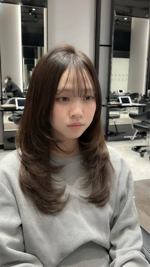 ロング レイヤーカット カット 中村 夢咲のヘアスタイル
