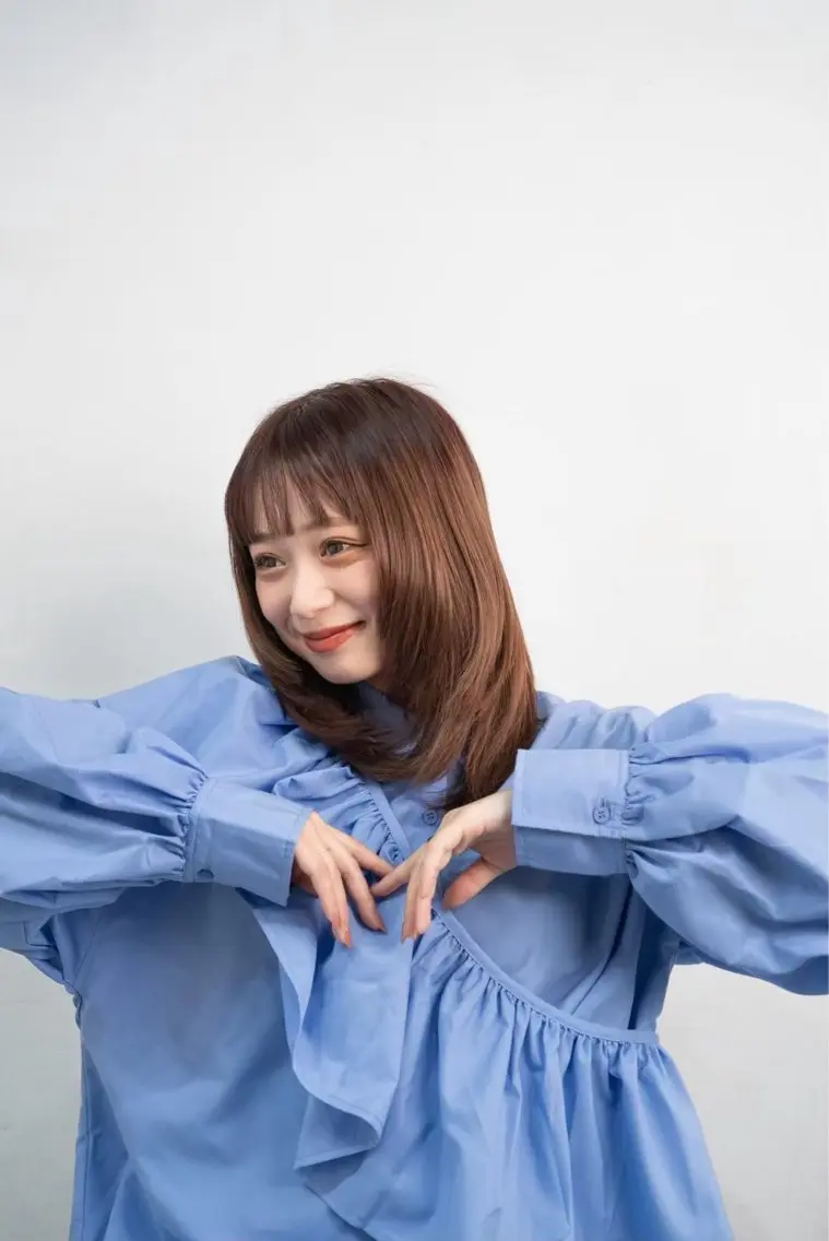 セミロング カラー ベージュカラー ブラウンカラー ヘアカラー 六本木乙羽 透明感ツヤカラー🧸のヘアスタイル