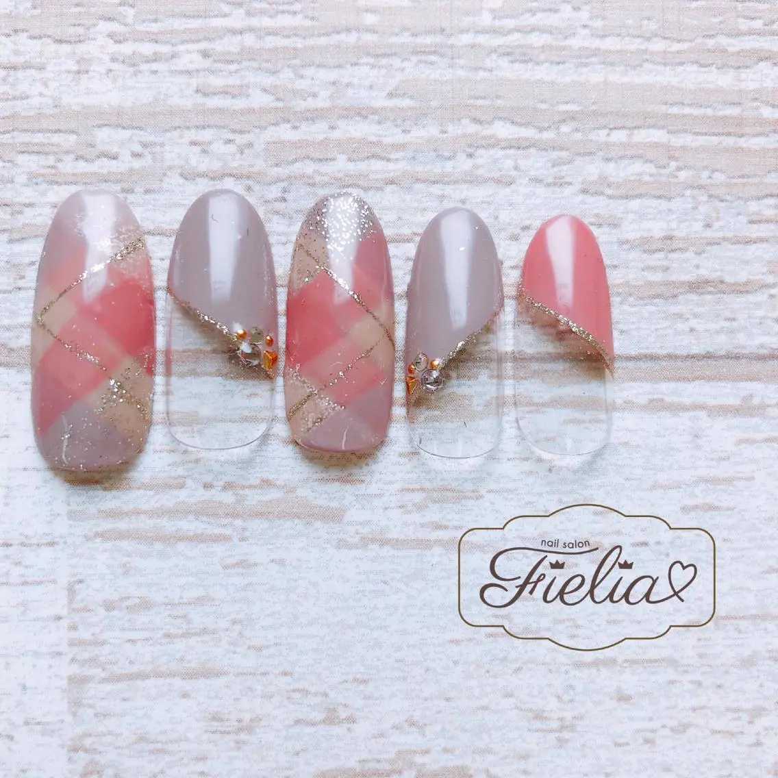 ネイル ハンドネイル Fielia momoのネイルデザイン