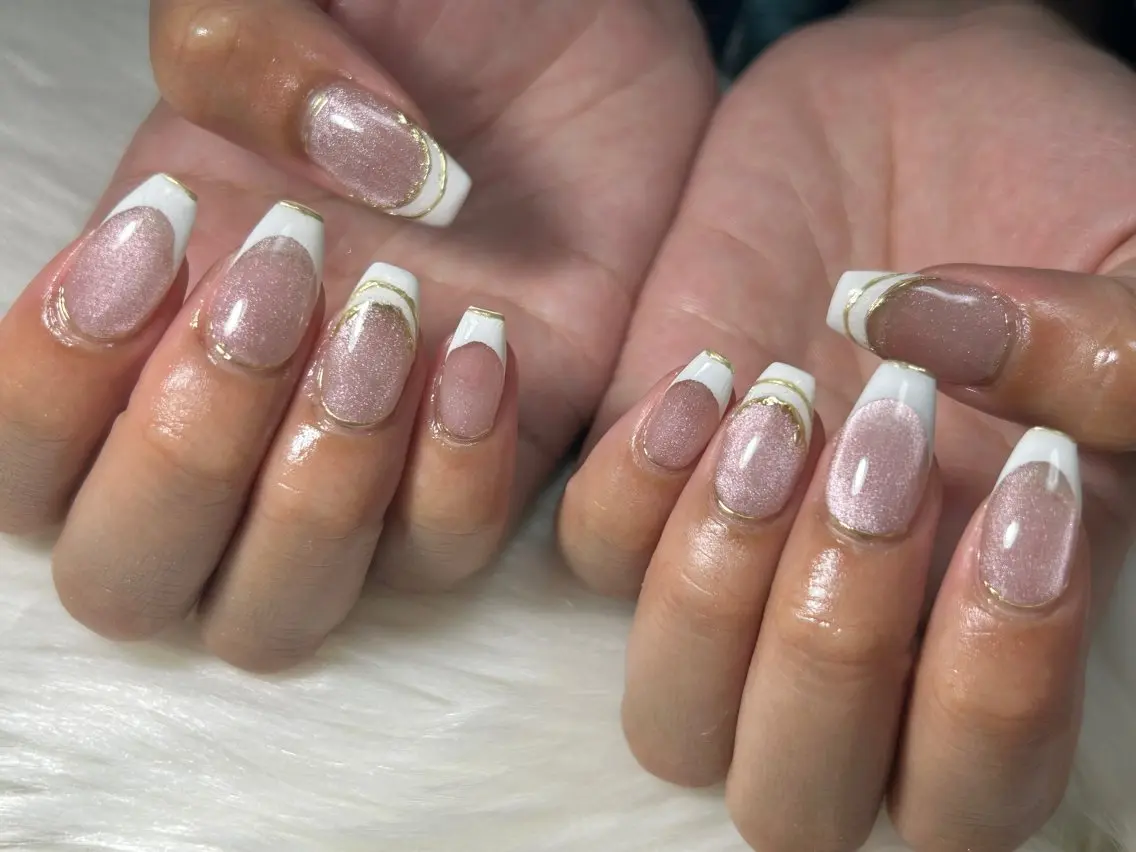 ネイル フレンチネイル マグネットネイル マグネットフレンチ ハンドネイル Era nailのネイルデザイン