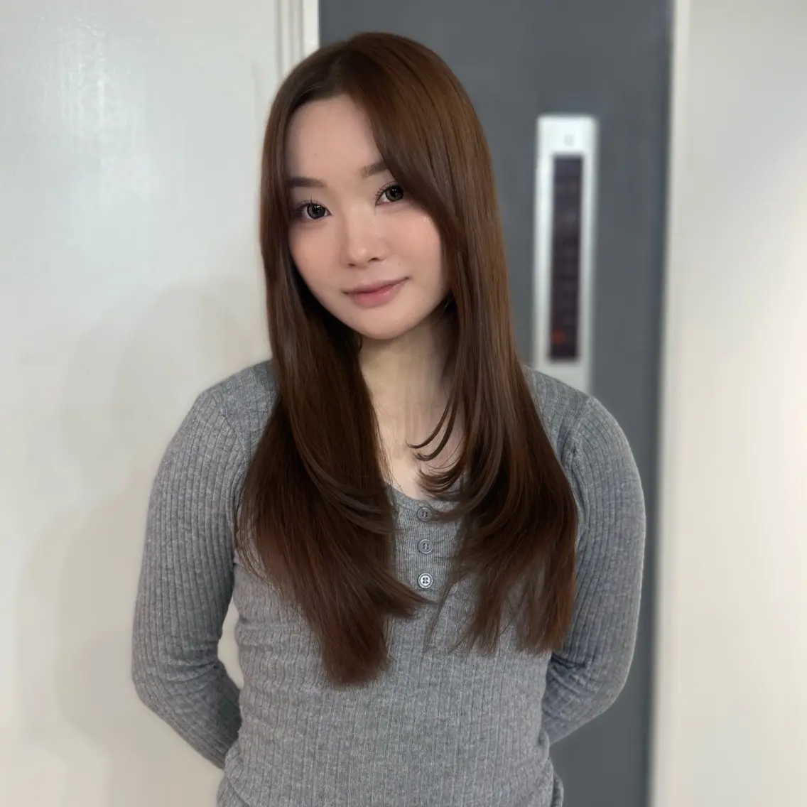 ロング カラー ブラウンカラー レイヤーカット ローレイヤー カット ヘアカラー トリートメント 韓国・透明感カラー ／堀江／みずき🐩のヘアスタイル