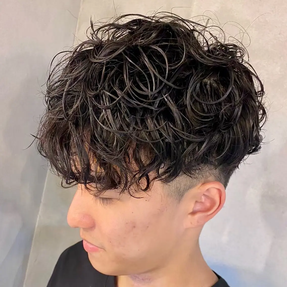 ショート パーマ メンズ シャドウ ツイスパ ニュアンスおがたのヘアスタイル