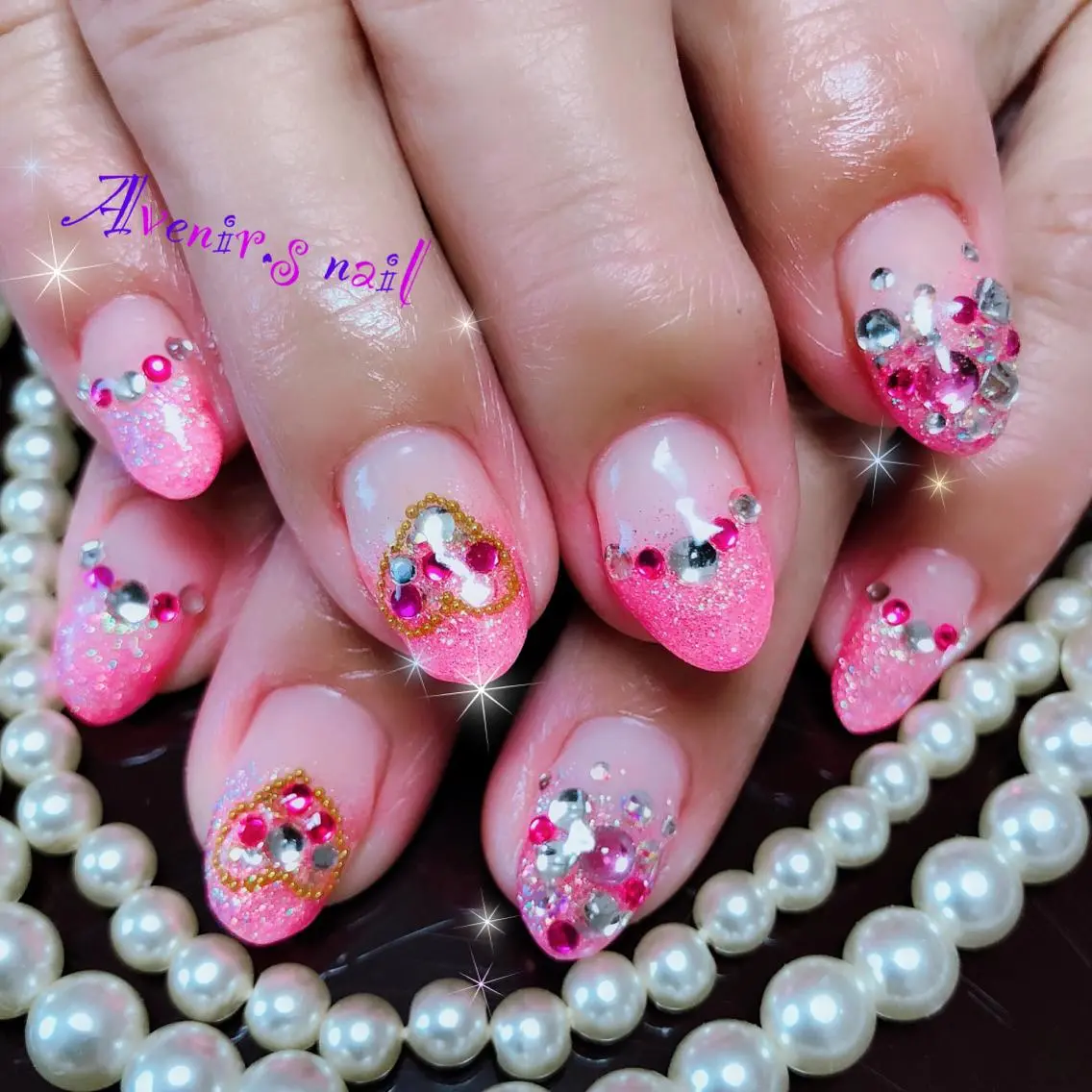 ネイル グラデーション ラメ(グリッター) ラメグラデーション Home Salon Avenir.のネイルデザイン