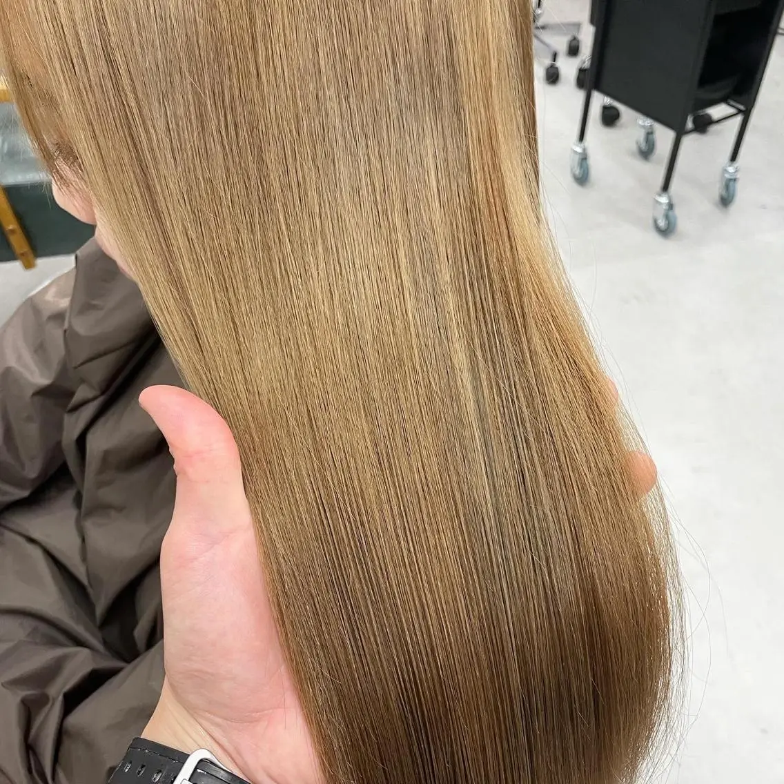 セミロング カラー ヘアカラー トリートメント Lull1人美容室 バレイヤージュのヘアスタイル