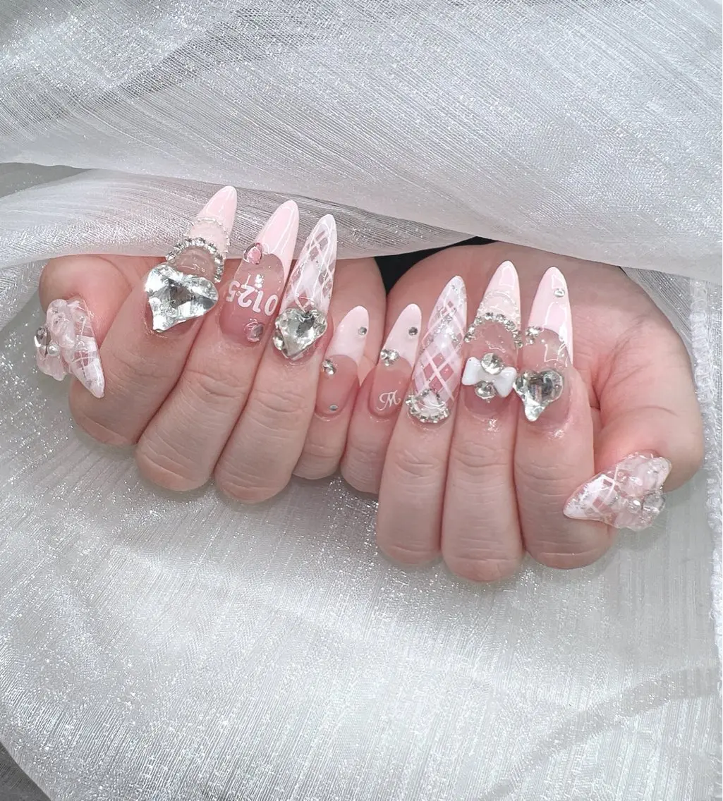 ネイル アートネイル 長さ出し ジェルネイル キラキラネイル マグネットネイル Lee Nails チップ長さだし専門店のネイルデザイン
