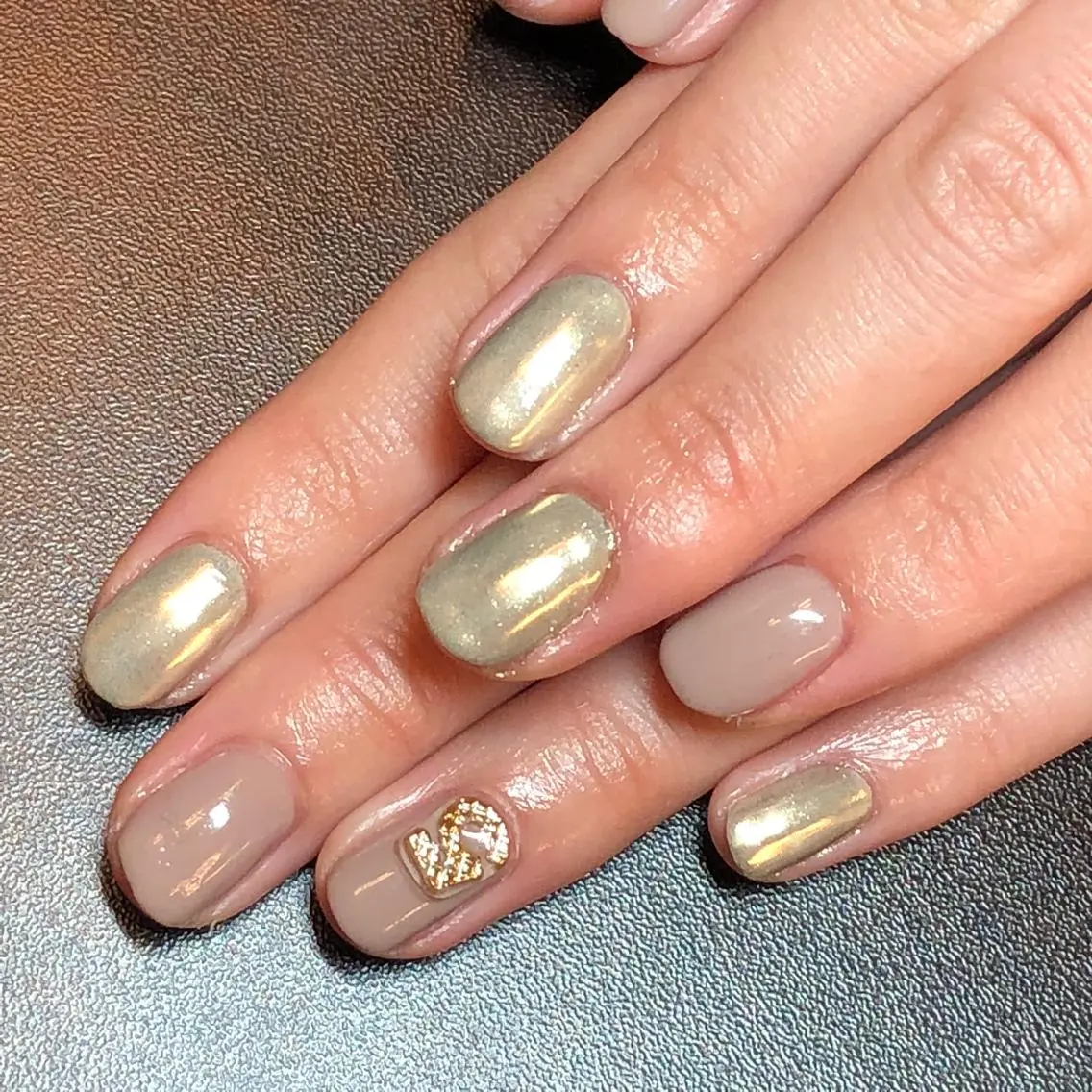 ネイル ミラーネイル KIREIE NAILSのネイルデザイン