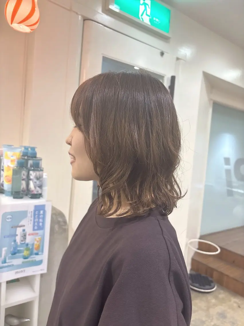 ショート パーマ カット Poche 丸山 愛万音のヘアスタイル