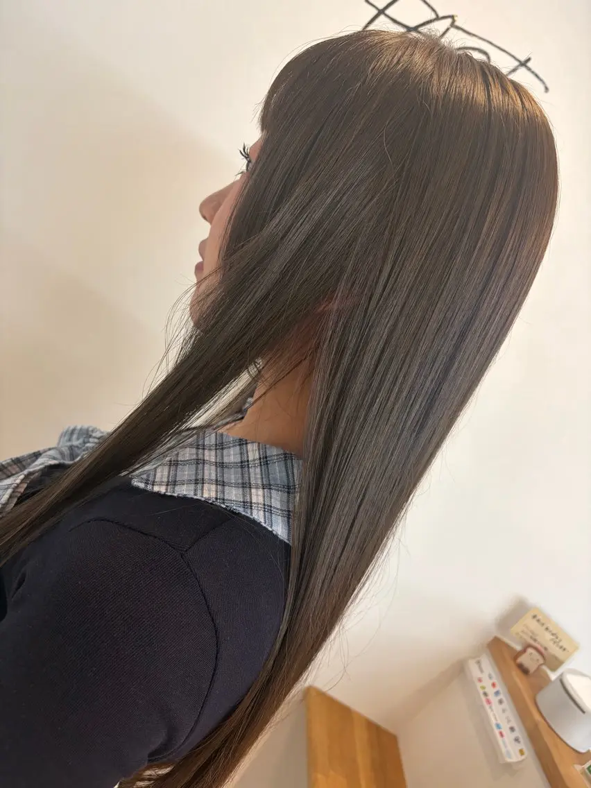 ロング カラー ヘアカラー 透明感ダブル カラー🩶Naoのヘアスタイル