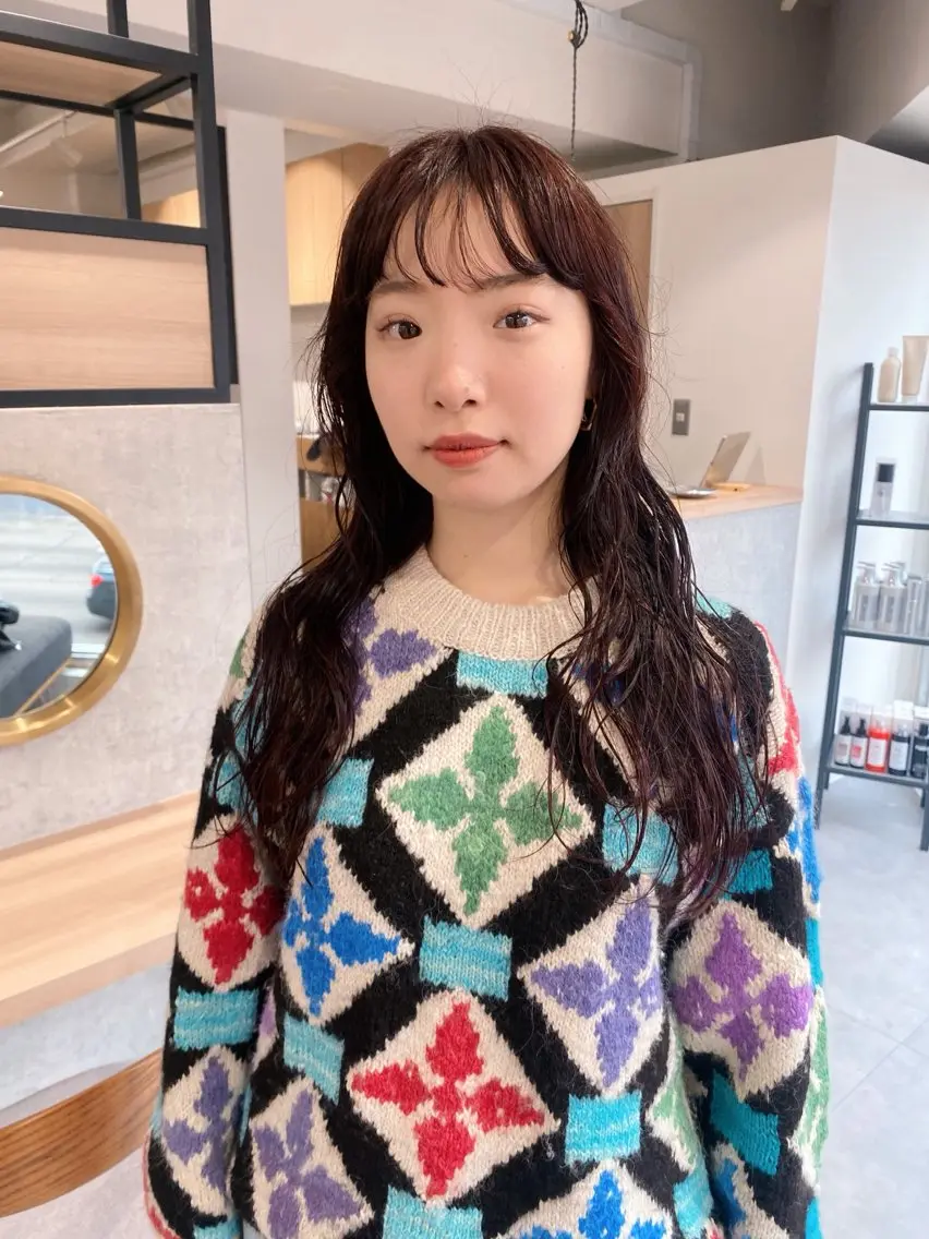ロング サトウ ナナのヘアスタイル