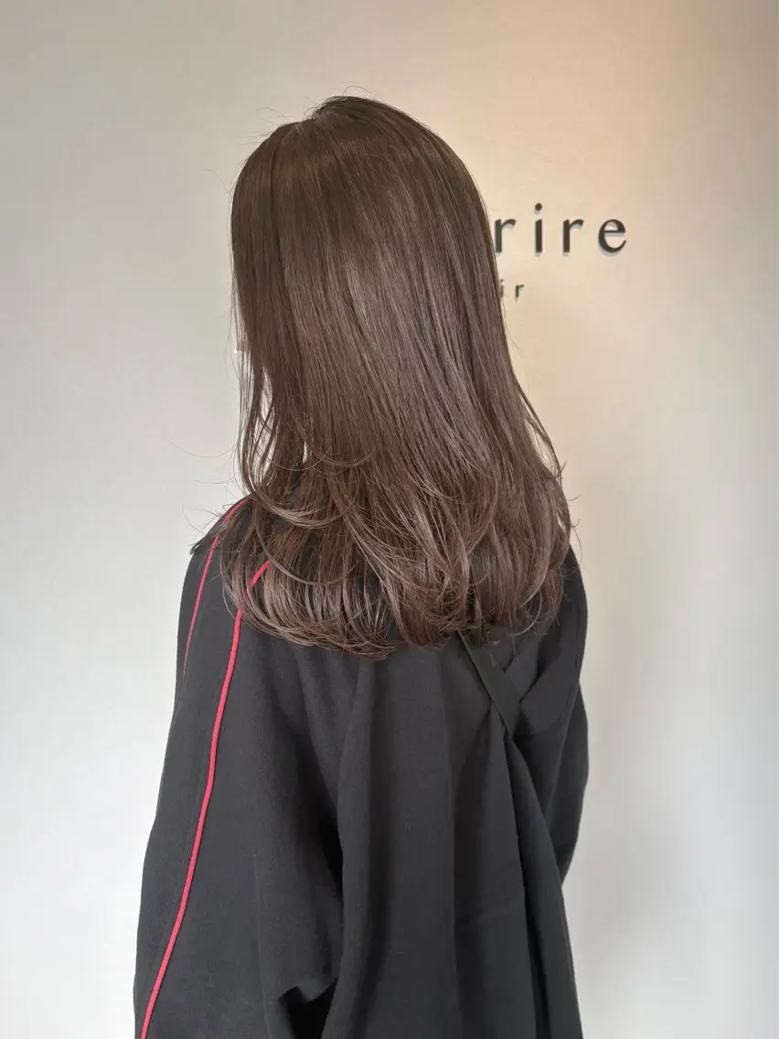 ミディアム レイヤーカット ヘアカラー Sourire西大分 ☘️いけだ あおいのヘアスタイル