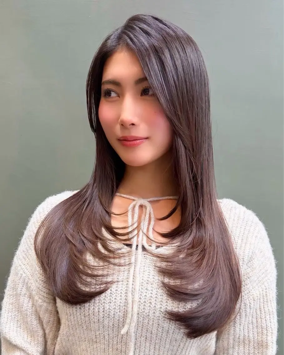 セミロング レイヤーカット カット トリートメント 小顔レイヤー/顔周り 艶髪カラー/金山のヘアスタイル