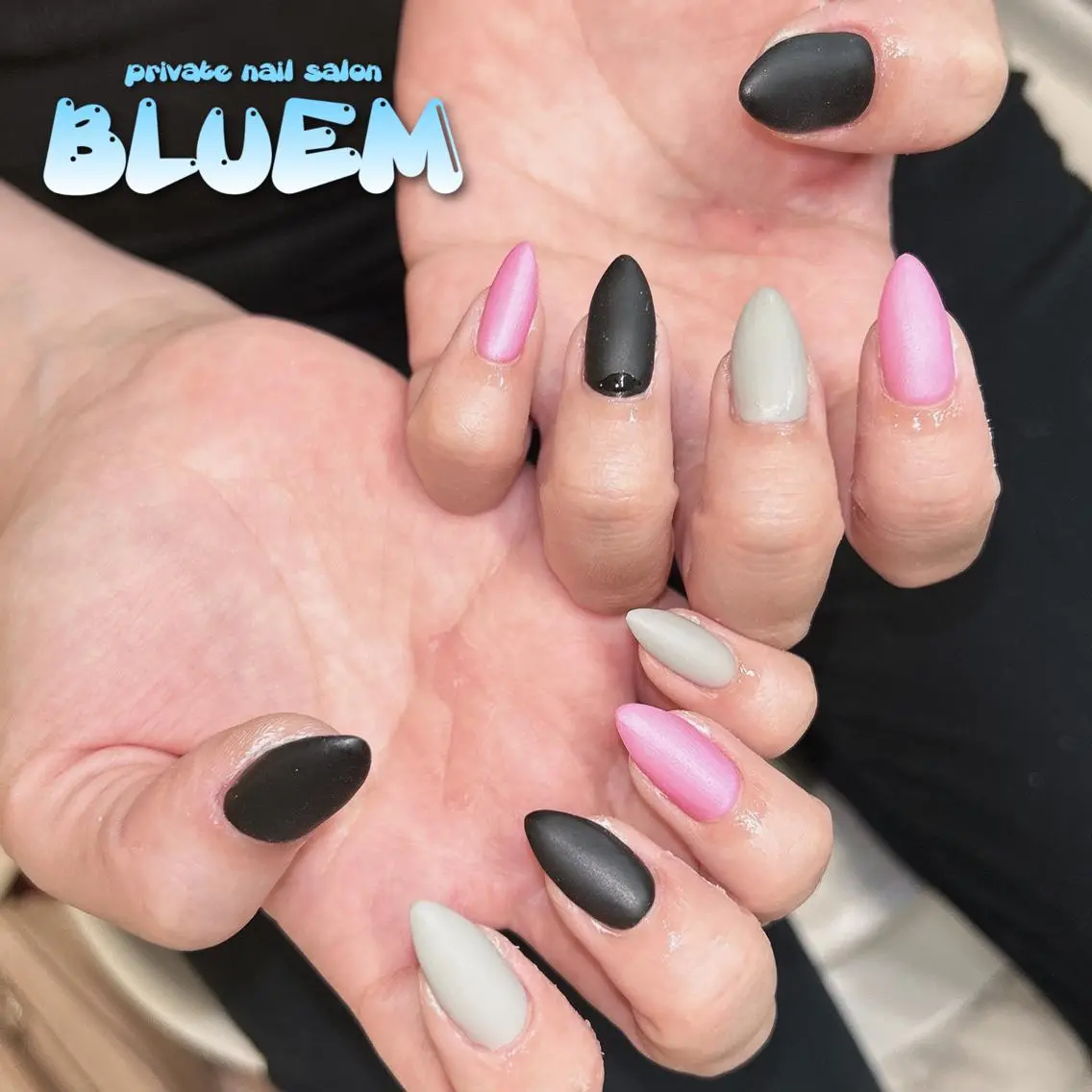 ネイル マットネイル ハンドネイル BLUEM なな🐶のネイルデザイン