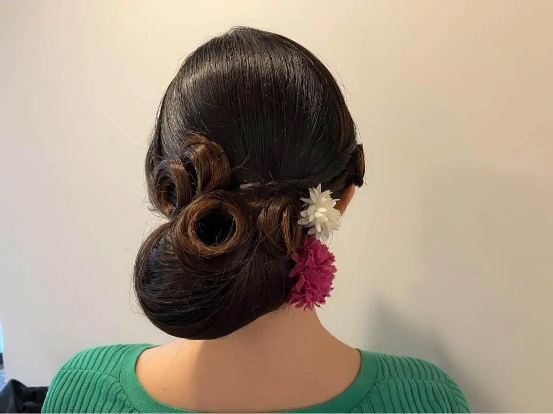 ヘアアレンジ 成人式 着物ヘア Hair&Make Nahoのマツエク・マツパデザイン