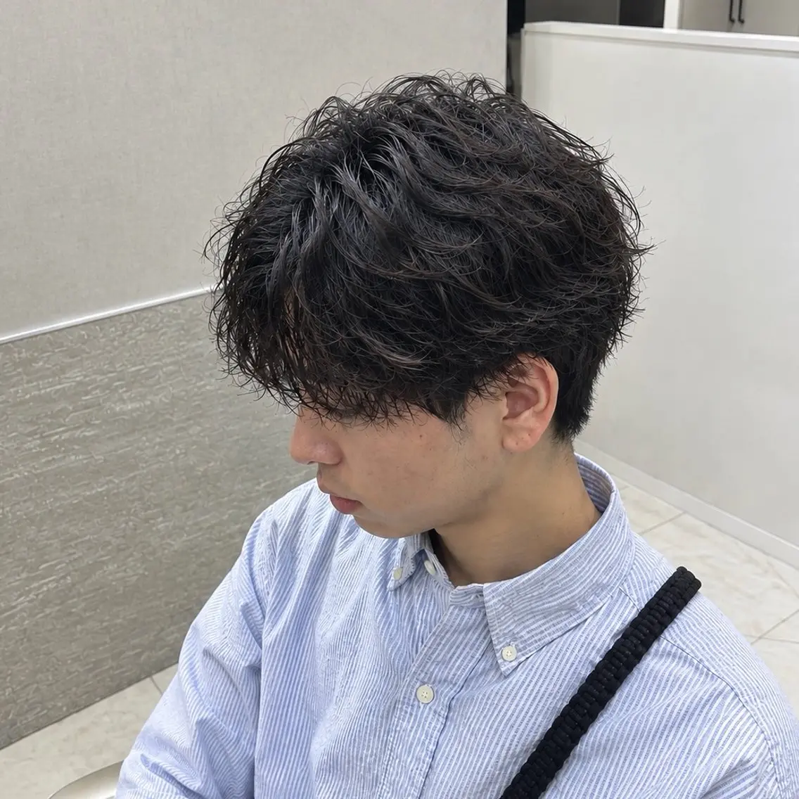 パーマ メンズ ビジネス マッシュ メンズパーマ 波巻きパーマ ニュアンスパーマ カット パーマ 大人っぽさ🫧 /ニュアンス/こゆきのヘアスタイル