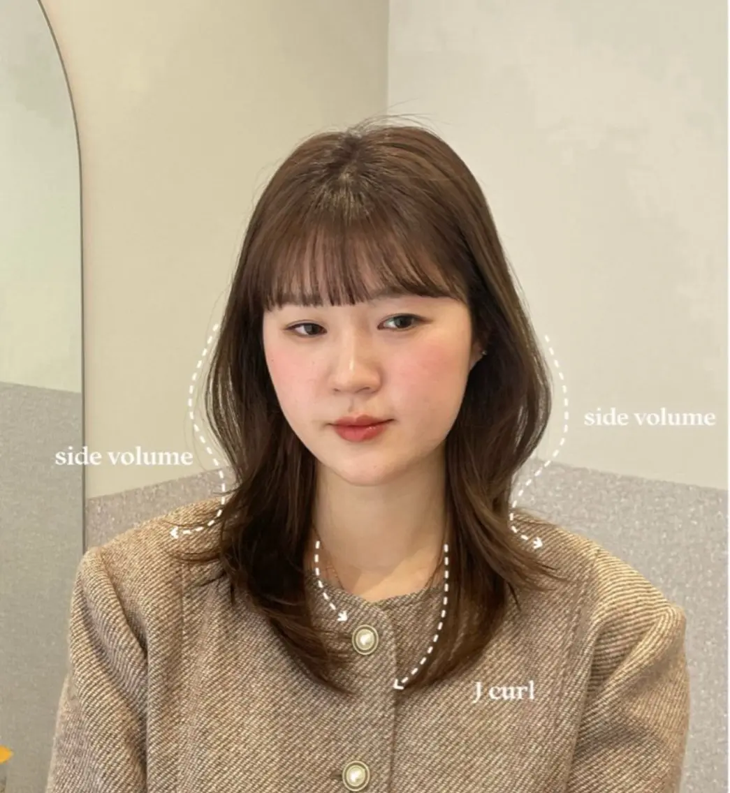 ミディアム ハッシュカット 韓国風ヘア レイヤーカット カット ヘアカラー トリートメント ❤︎︎韓国ヘア❤︎︎ 𝑺𝒉𝒊𝒉𝒐のヘアスタイル
