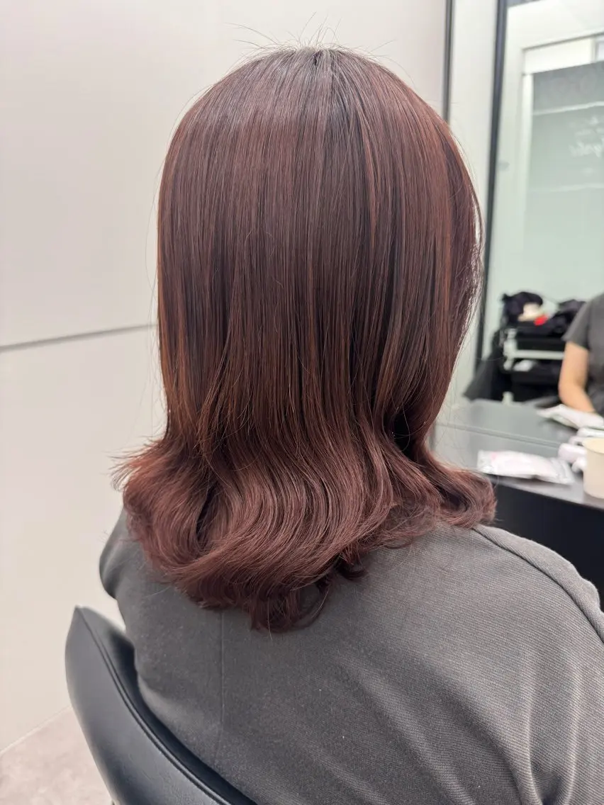 ミディアム カラー パーマ ミディアムパーマ カット パーマ デジタルパーマ🫧 韓国風ヘア🫧サクラのヘアスタイル
