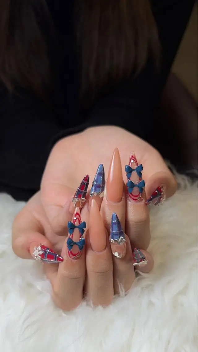 ネイル チークネイル フットネイル フレンチネイル グラデーション 韓国ネイル YUKI NAILのネイルデザイン