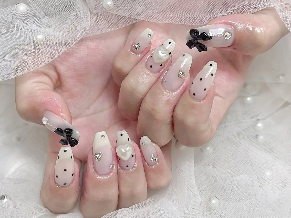 ネイル 𝐲𝐮𝐦𝐢🎀 長さ出しデザイン専門のネイルデザイン