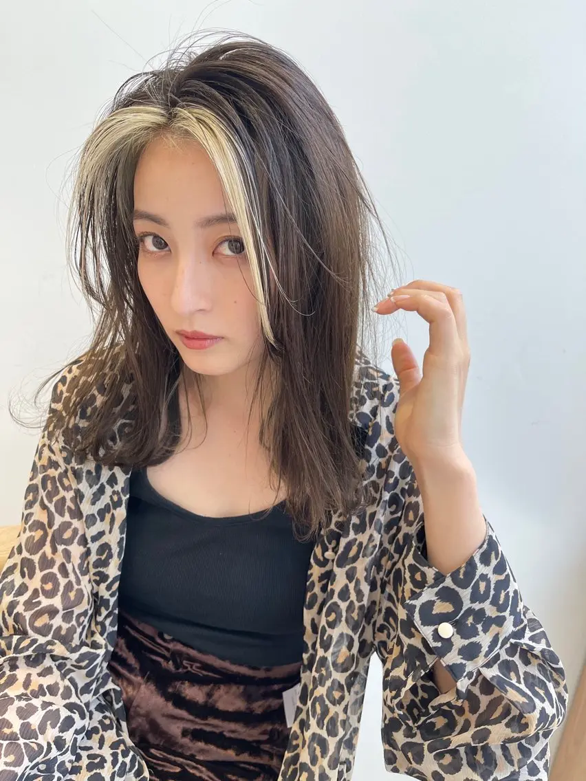 セミロング Lano [ラノ]のヘアスタイル