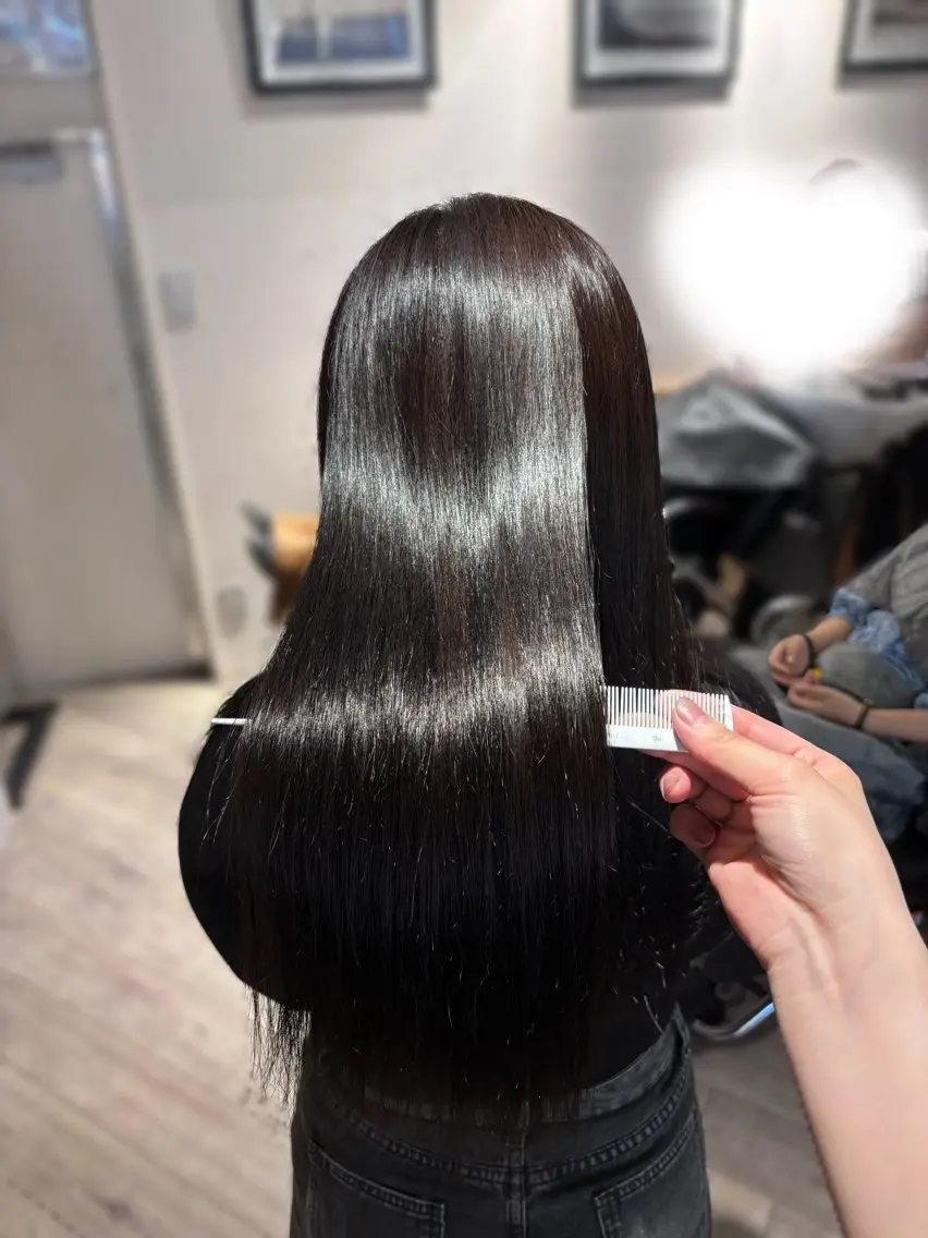 ロング アッシュ 髪質改善 ロング 縮毛矯正 トリートメント ヘアカラー トリートメント 髪質改善/縮毛矯正 透明感カラー/スバルのヘアスタイル