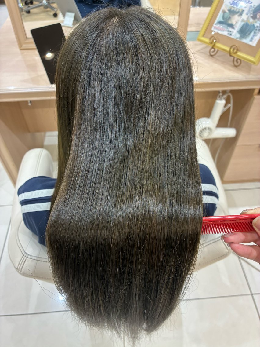 ロング カラー 藤本 ゆいのヘアスタイル