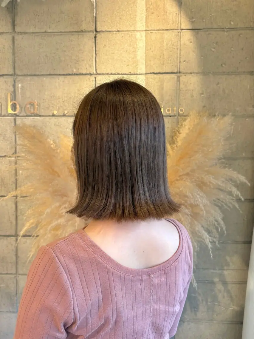 ミディアム カラー カット ヘアカラー トリートメント 眞名子 瑞紀のヘアスタイル