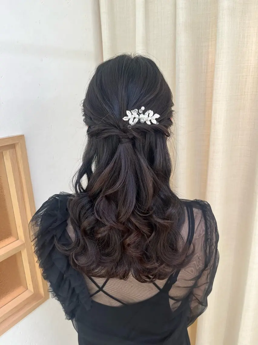 ヘアアレンジ 成人式 ハーフアップ 結婚式・ブライダル 卒業式のヘアスタイル ヘアセット 参列・イベントヘア♡ ゆいなのヘアスタイル