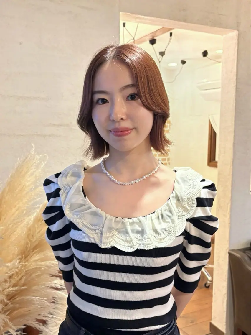 ミディアム ボブ くびれヘア 顔周りカット レイヤーカット カット ヘアカラー トリートメント 艶感ベージュが得意♡ 田島千愛のヘアスタイル