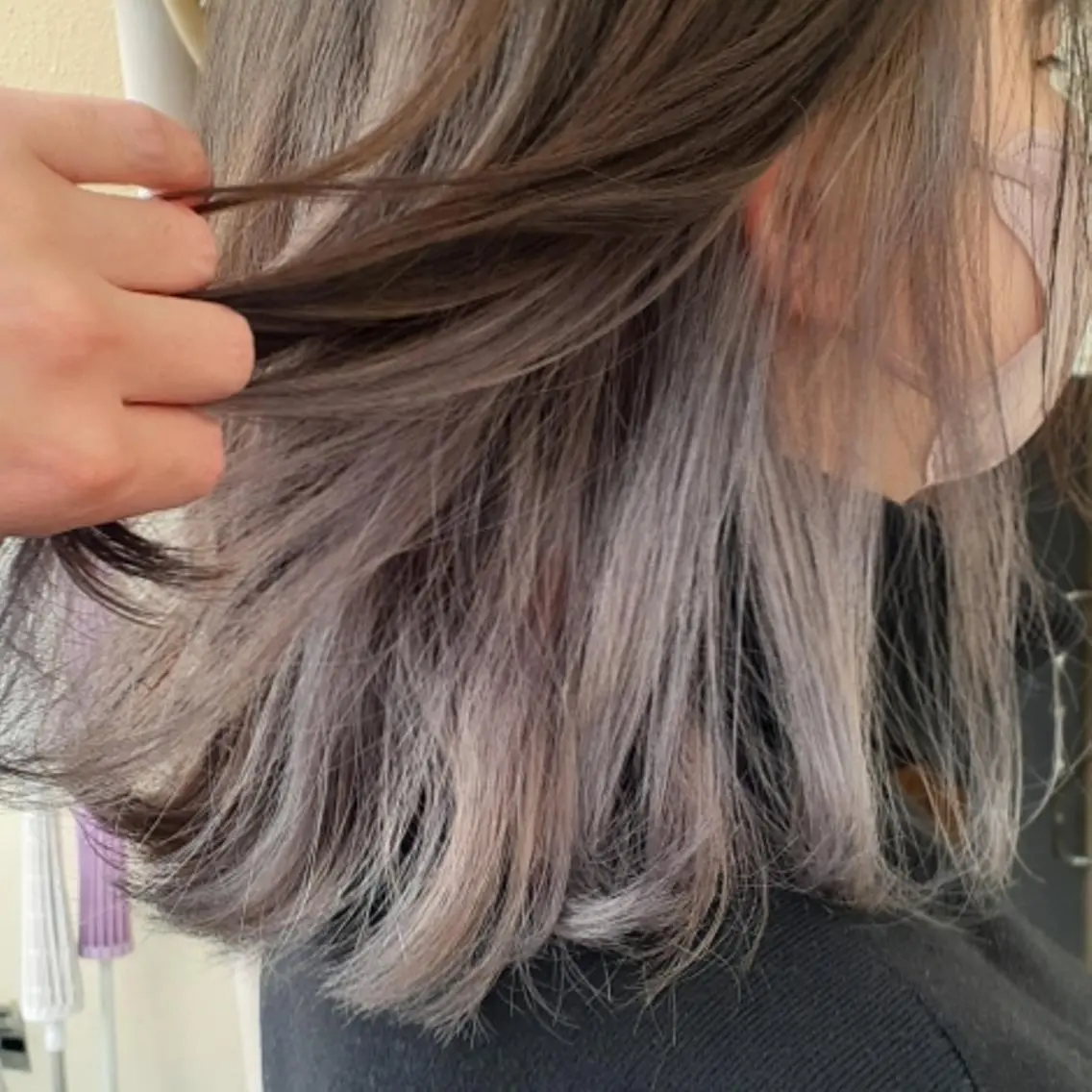 ミディアム カラー インナーカラー シルバー カット ヘアカラー トリートメント 🔳髪質改善🔳 岡本陽のヘアスタイル