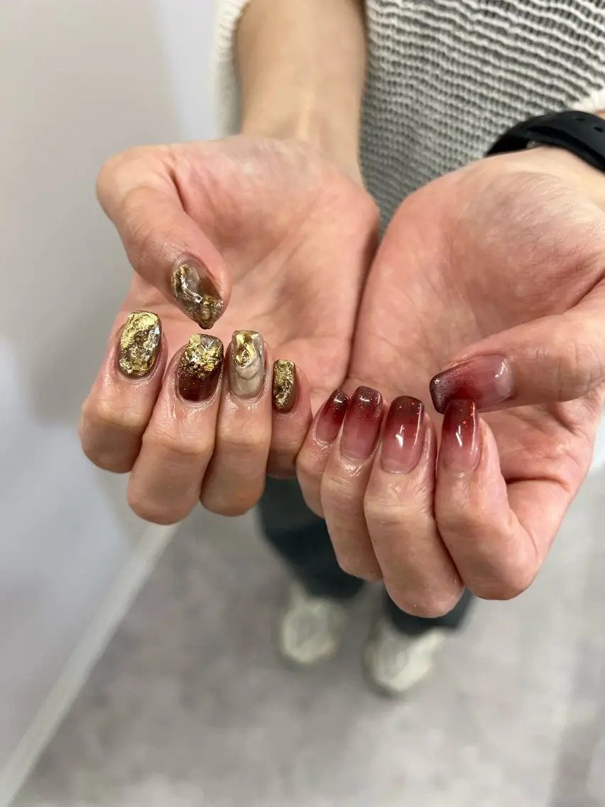 ネイル ボルドー ブラウン ジェルネイル 韓国ネイル マグネットネイル ハンドネイル ハンドケア Bana_ Nailのネイルデザイン
