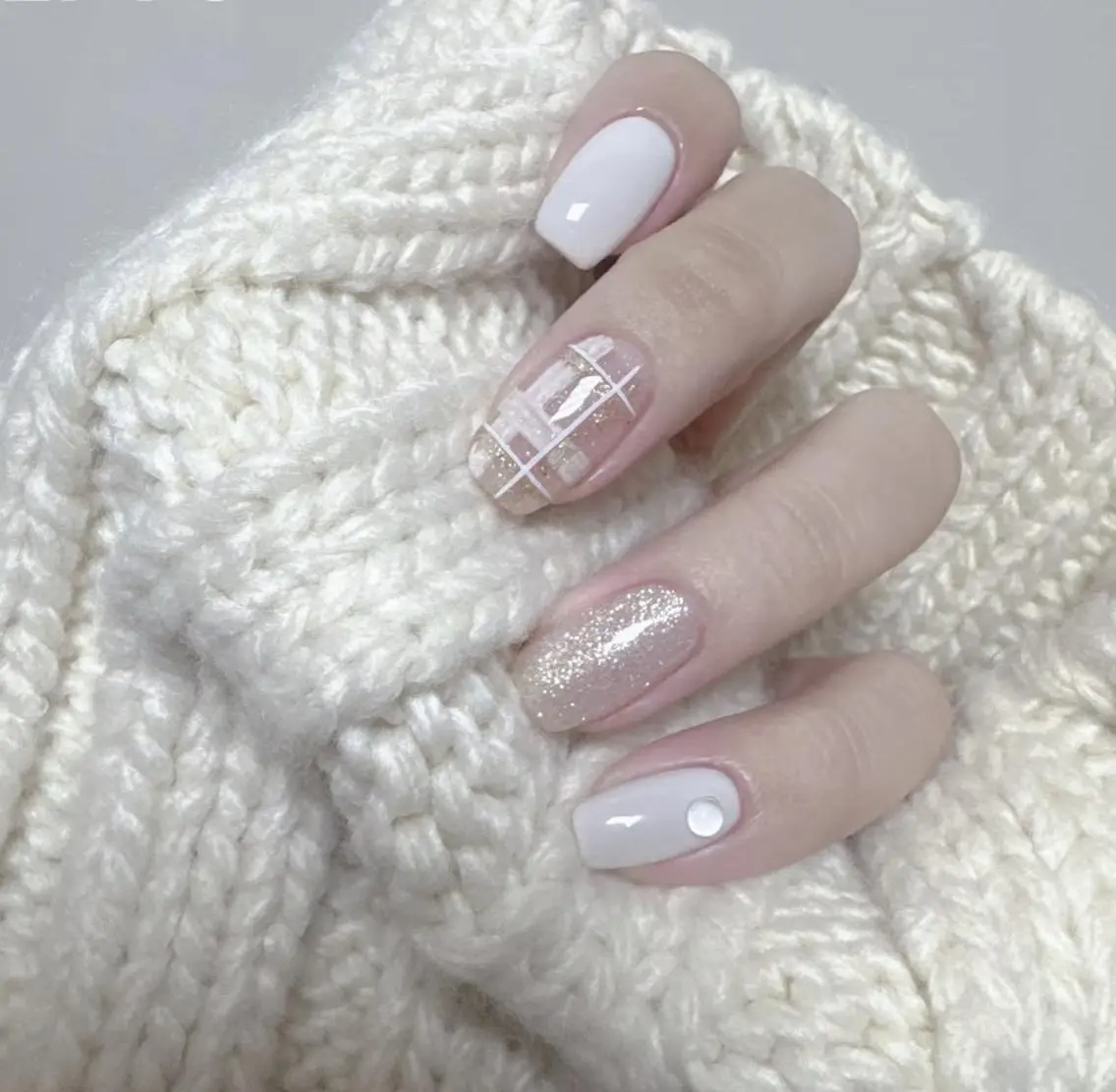 ネイル ハンドネイル ハンドケア 🍑 momo_nailのネイルデザイン