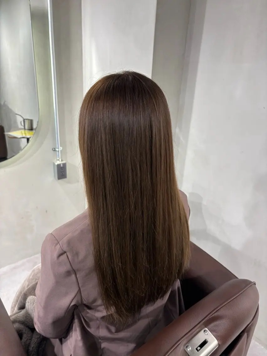 ロング カラー ヘアカラー トリートメント 小林 彩奈のヘアスタイル